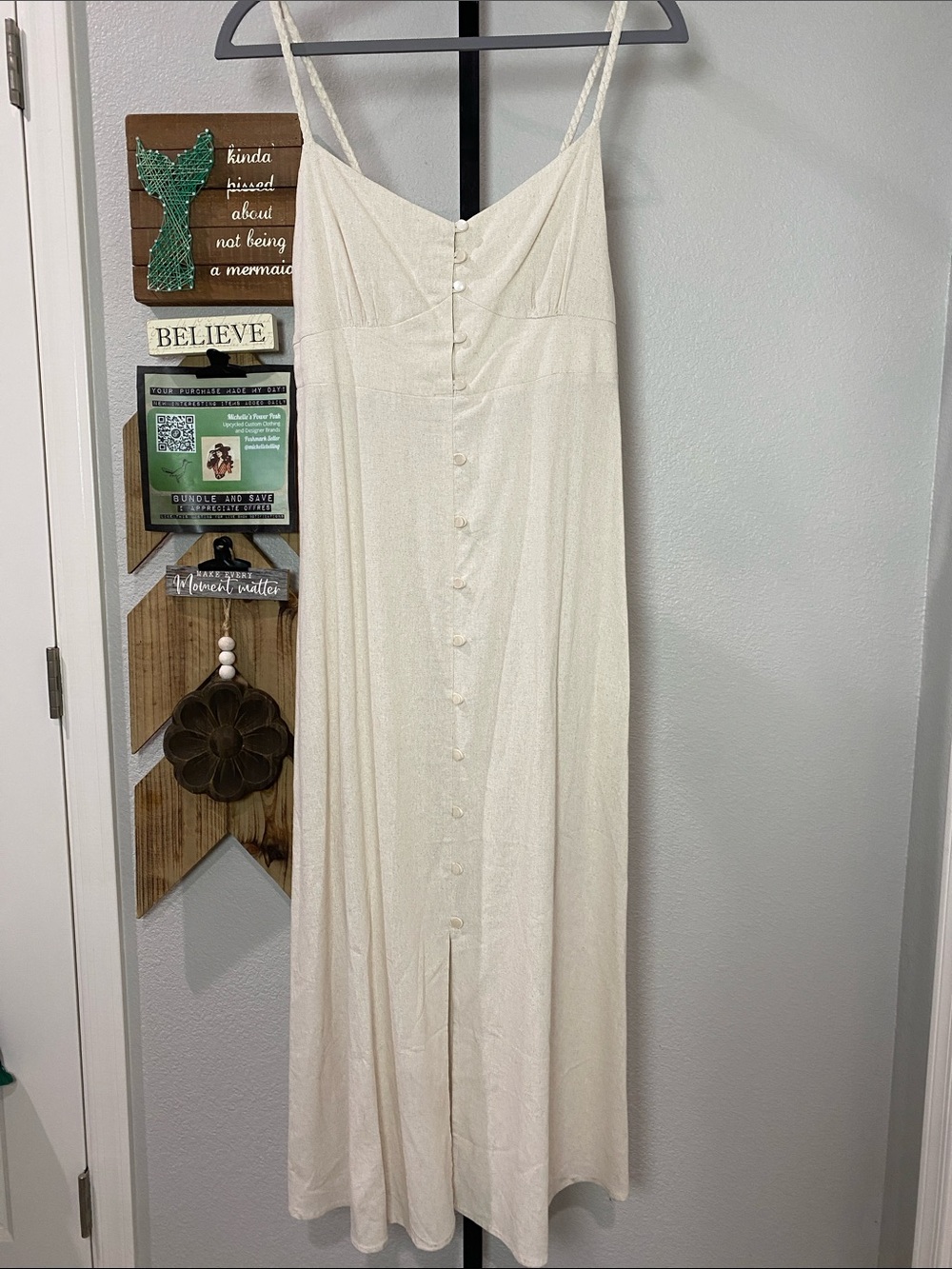 Monteau Cream Button-Front Spaghetti Strap Maxi Dress 50L 17-21 ptp